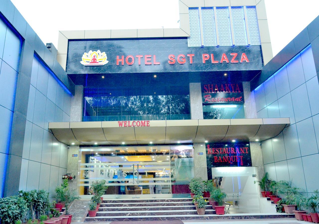 Hotel Sgt Plaza Варанаси Экстерьер фото